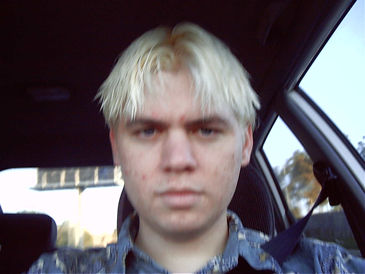 Draxy on way to NGA in car.