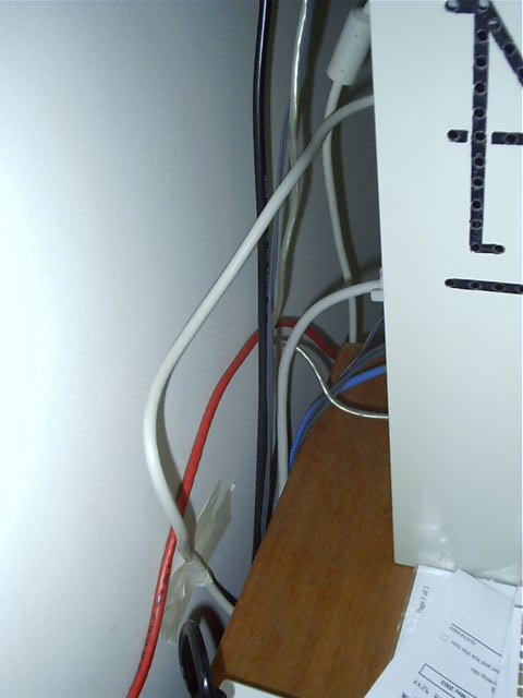 The com cable
