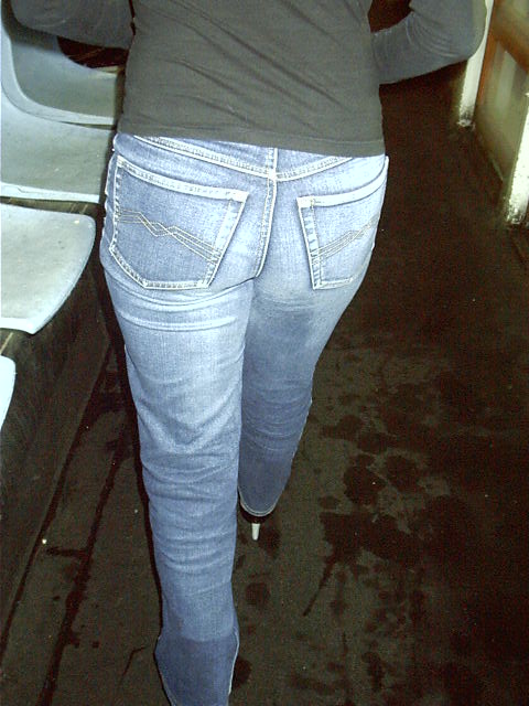 Trui's ass.(com.)