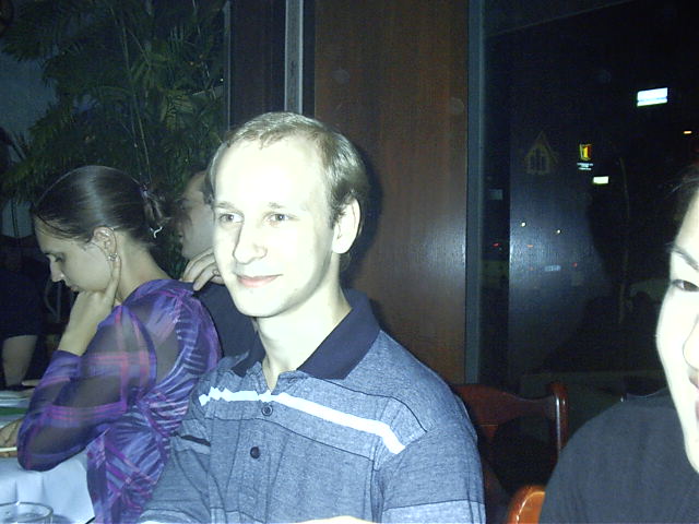 Kon is flashed by 3 cameras at same time.