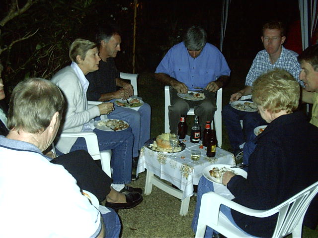 Party ppls eat
