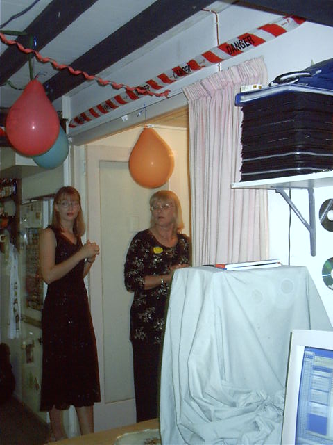 Ppls at door