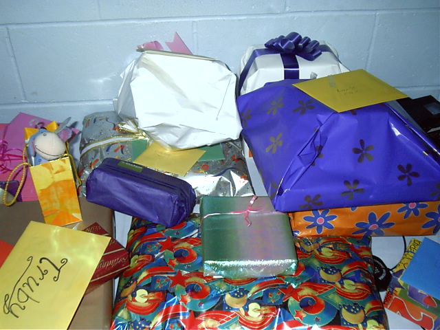 Mmmmpresents