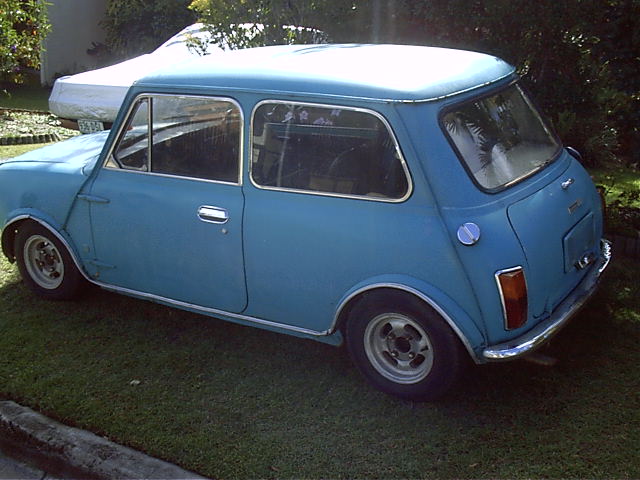 Mini GT