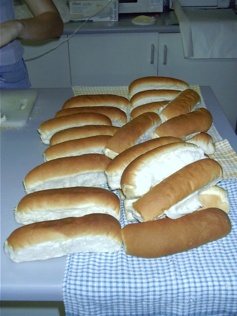 So many buns to butter