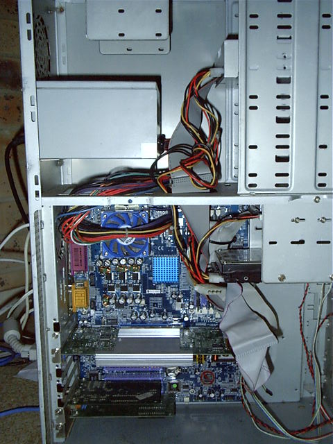 His new system with new CPU, MB, Ram and GF4