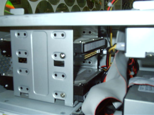 Alas, the dead harddrive. That's the 3rd one to go of the 3 I got originally.