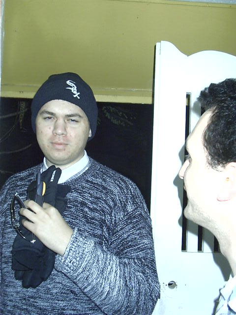 Draxy arrives late and has gloves.... wuss!