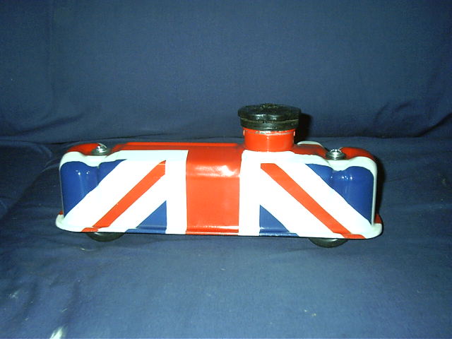 It's the bit that goes on top of a mini engine, but with wheels