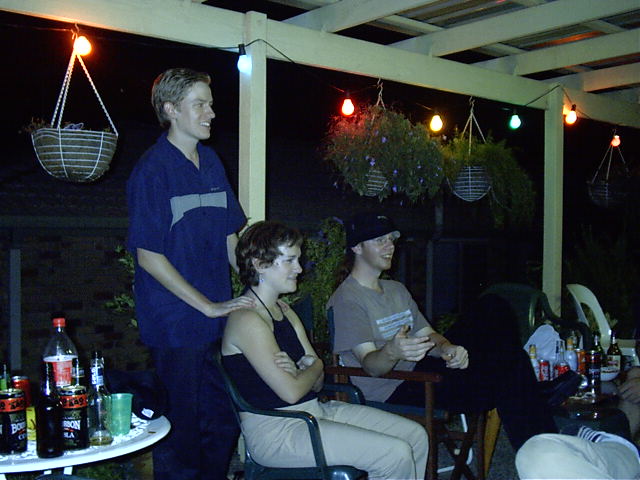 Will gives Trui a massage
